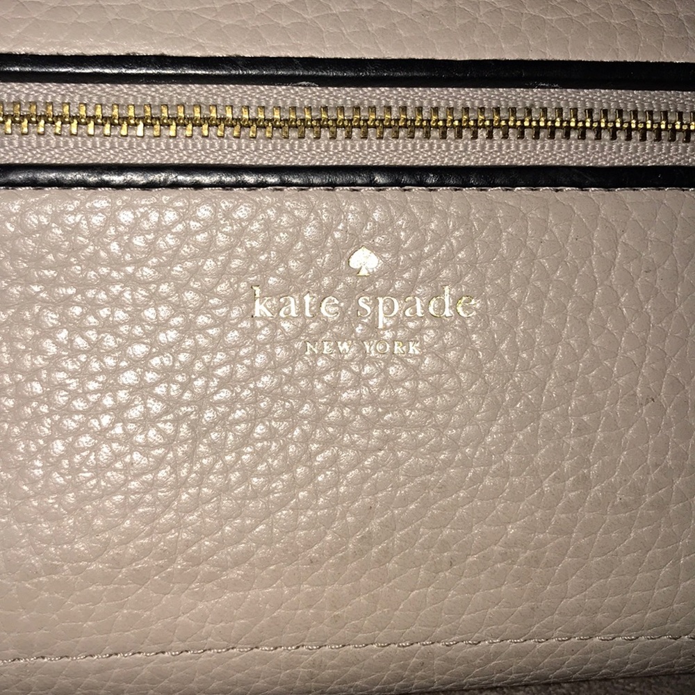 Kate Spade Wallet - Picture 4 of 4